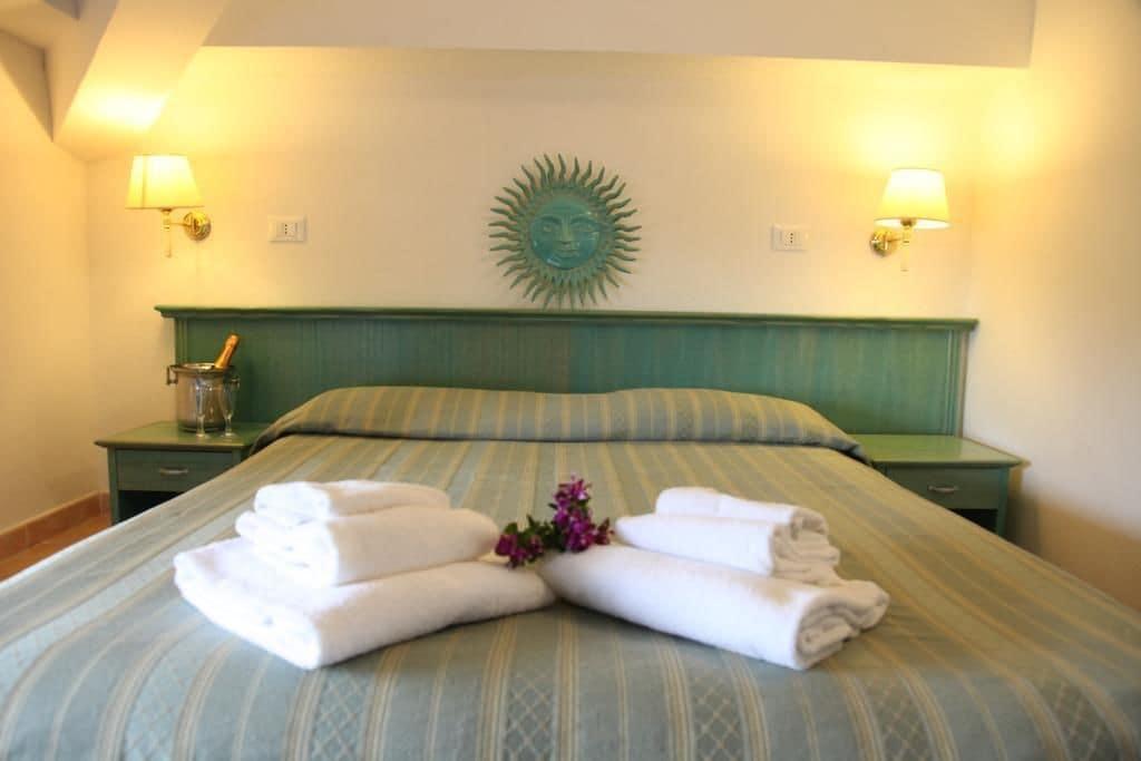 Hotel Mezzaluna Карлофорте Екстериор снимка